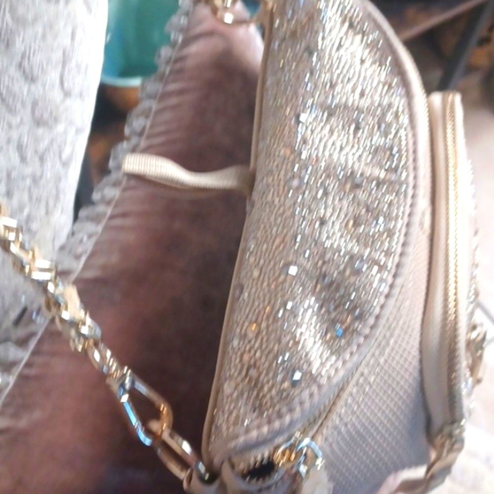 Steve Madden Fancy Gal Handbag - Picture 4 of 10